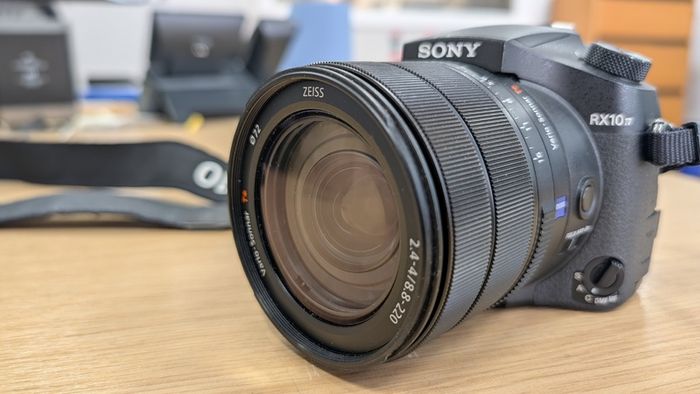 Sony Cyber-shot RX10 IV
