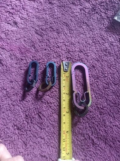 titanium carabiner and keyrings