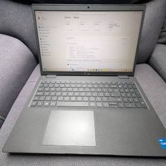 Dell Latitude 3520 i5-1135G7/16gb/256ssd/Win 11