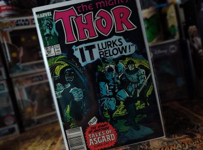 The Mighty Thor ! Issue #404 ! Homage Cover to 1963 Fantastic Four #12 ! Copper Age Comic from 1989 ! by Marvel !