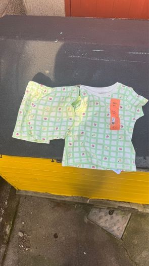 Baby set shorts and top. 3-6mnths