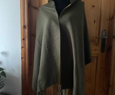 Ladies pashmina wool mix - new