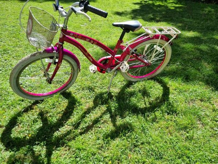 Our Generation Girls Bike (for 6-9 year olds)