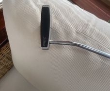 Scotty Cameron Futura 5CB Putter.