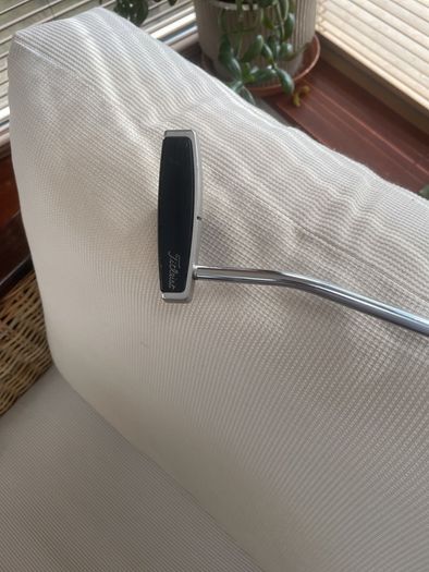 Scotty Cameron Futura 5CB Putter.
