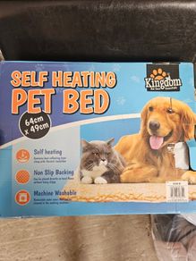 Self Heating Pet Bed Brand New