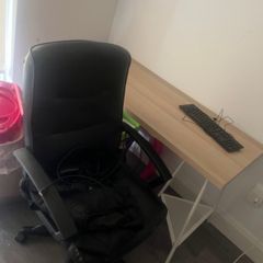 Office desk & Office chair and keyboard