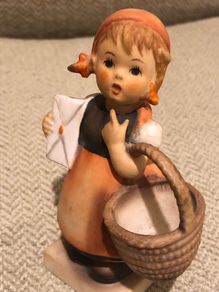 Vintage Hummel Figurine