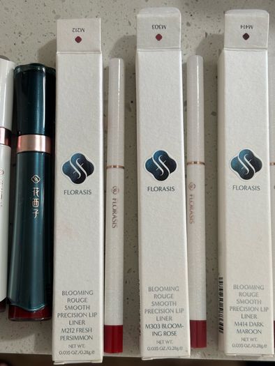 K beauty florasis lipsticks, lipgloss, lipstick and lip liners new