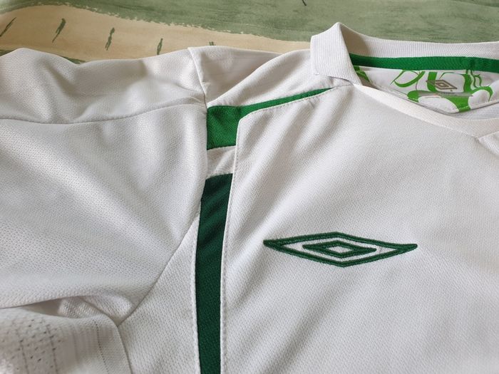 Ireland Football Long Sleeve Away Jersey 2006 to 2007 Small Adult Umbro