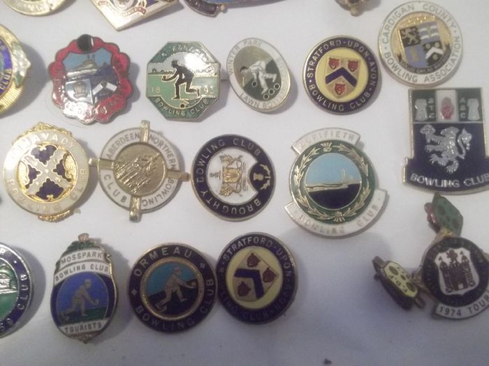 42 vintage enamel bowing badges
