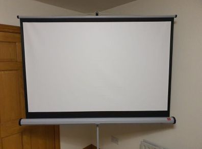 Projector Screen