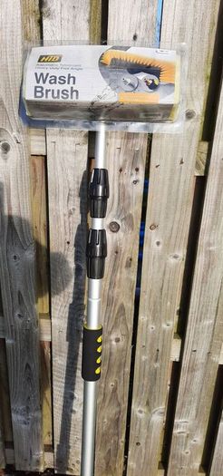 TravellifeTelescopic Extra Long Brush 135-305cm