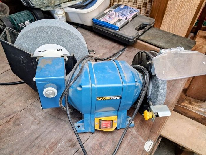 Workzone Wet and Dry Bench Grinder