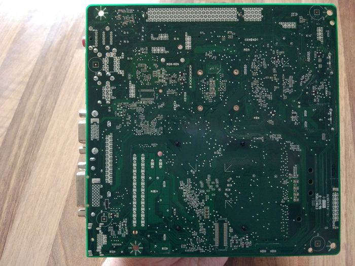 Intel Atom dual-core D525 Mini-Itx 4Gb ram ddr3 BOXD525MW