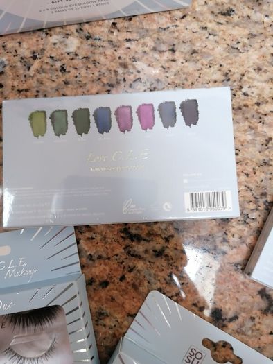 Makeup Gift Set Sosu Eyeshadow Lashes Set