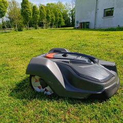 Husqvarna robot mower AM450X