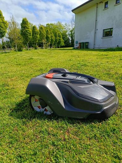 Husqvarna robot mower AM450X