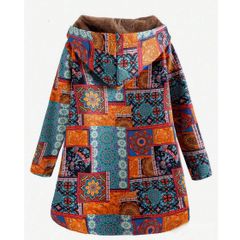 BNWT Beautiful Coat with a Hood & Soft Fur on the inside size 20