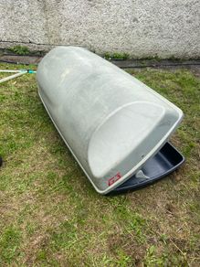 Large roofbox