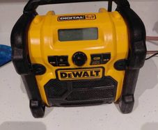 dewalt radio
