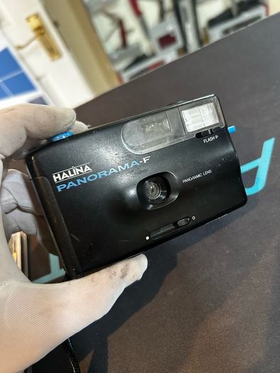 Halina Panorama F 35mm film flash camera 1990 s