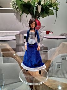 NECA Bioshock Infinite Elizabeth 7 Inch Figure RARE
