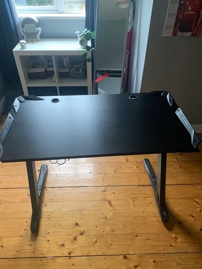 Gaming desk