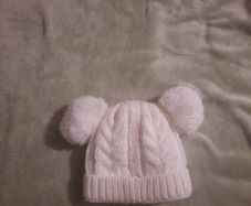 cream aran style bobble hat