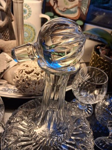 Vintage Irish lead crystal Ships Decanter & 4 whiskey glasses