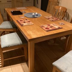 Kitchen table