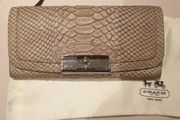 Coach ladies wallet genuine
