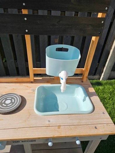 Kids Mud Kitchen
