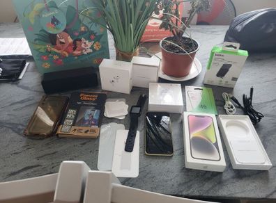 Apple iPhone bundle