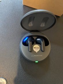 LG UT90Q earphones