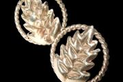 Vintage Hallmarked 18ct Gold Leaf Stud Earrings