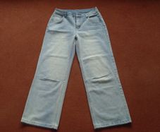 Light wash wide leg jeans
