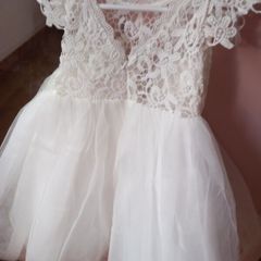 BRAND NEW  dress (flower girl )