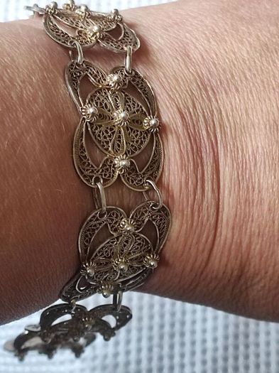 Vintage sterling silver bracelet