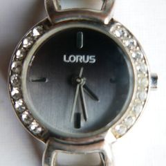 Vintage Beautiful Lorus Ladies Quartz Watch