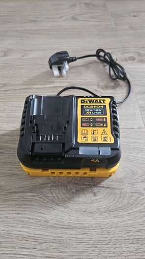 DeWalt Wall Mount Holder for DCB1104 4Ah Charger