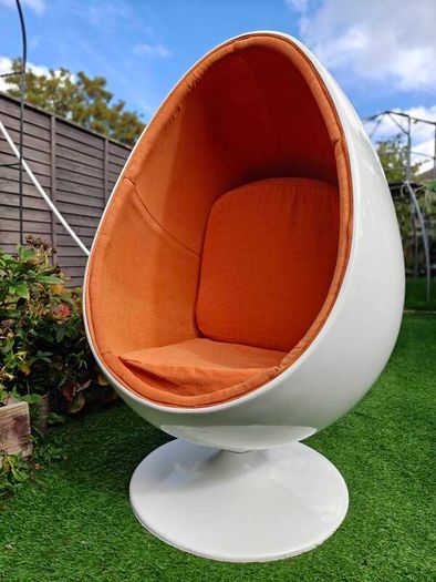 Egg Pod Chair