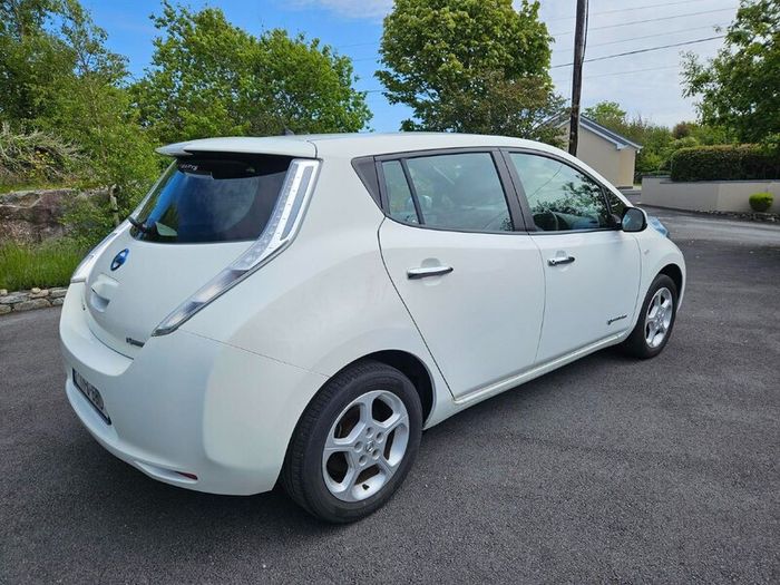 Nissan Leaf 2017 30KWh Low Milage