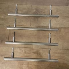 Furniture/cabinet handles