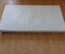Mattress. Size 140 x 70 cm approx.