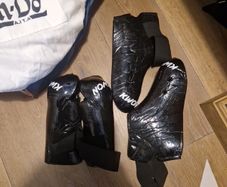 Taekwondo gear/ Sparring pads