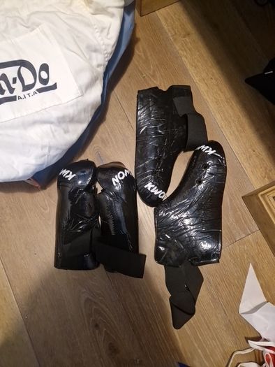 Taekwondo gear/ Sparring pads