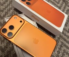 iphone 17 pro max cosmic Orange 256gb