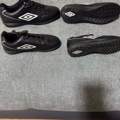 Football boots for artificial turf