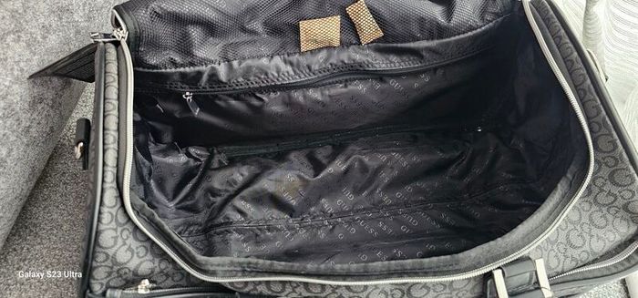 Guess Cabin size trolley travel bag